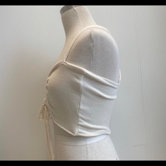 Ivory ribbed knit crop top with drawstring - Picture 2 of 4